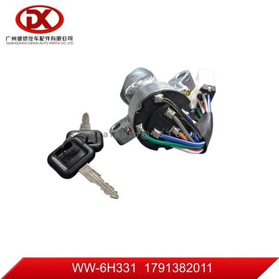 Set di cilindri per serrature per auto 1791382011 1 79138201 1 per ISUZU CYZ51K CXZ81 FVR34 Parti per camion