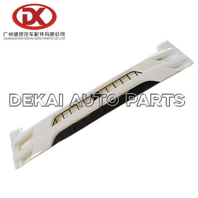ISUZU Body Parts White Front griglia 8974289771 la griglia NPR 75 L=133 NUOVA